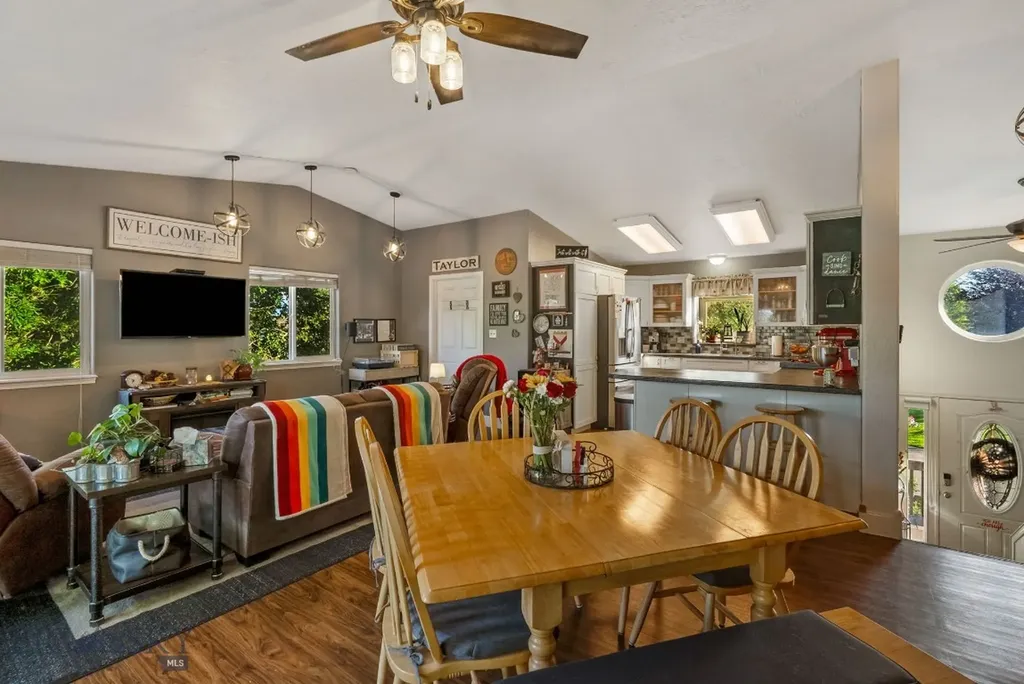 209 N 5th Avenue E Three Forks MT 59752