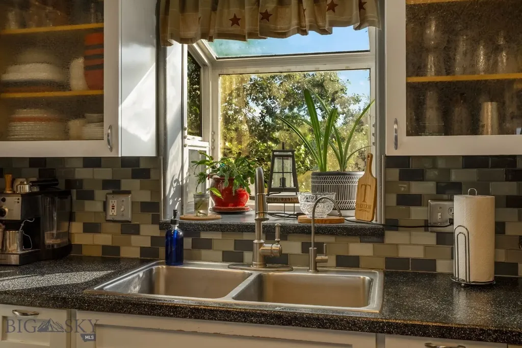 209 N 5th Avenue E Three Forks MT 59752