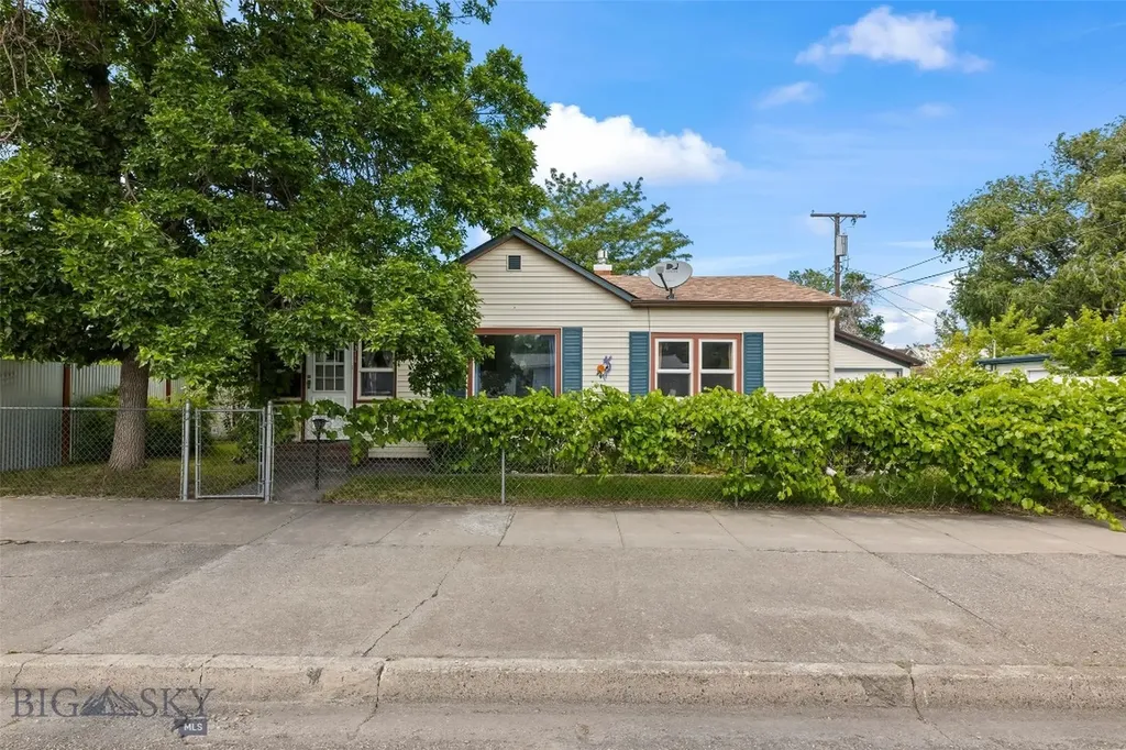 311 E Clark Street Livingston MT 59047