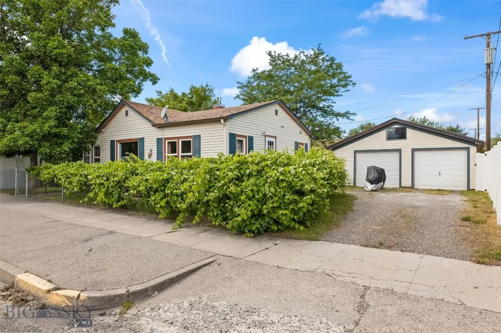 311 E Clark Street Livingston MT 59047