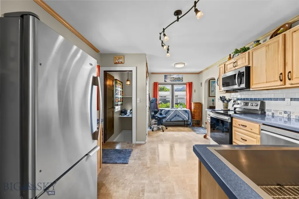 311 E Clark Street Livingston MT 59047