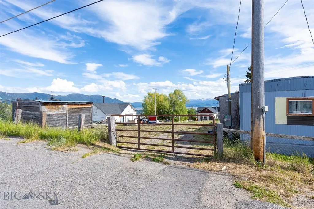 15, 19, And 21 W Center Street Butte MT 59701