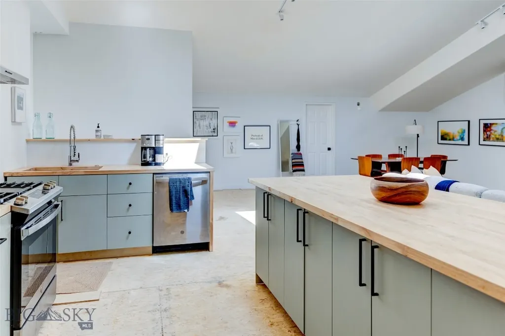 329 S B Street Livingston MT 59047