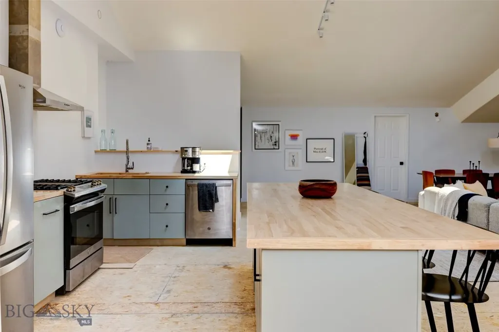 329 S B Street Livingston MT 59047