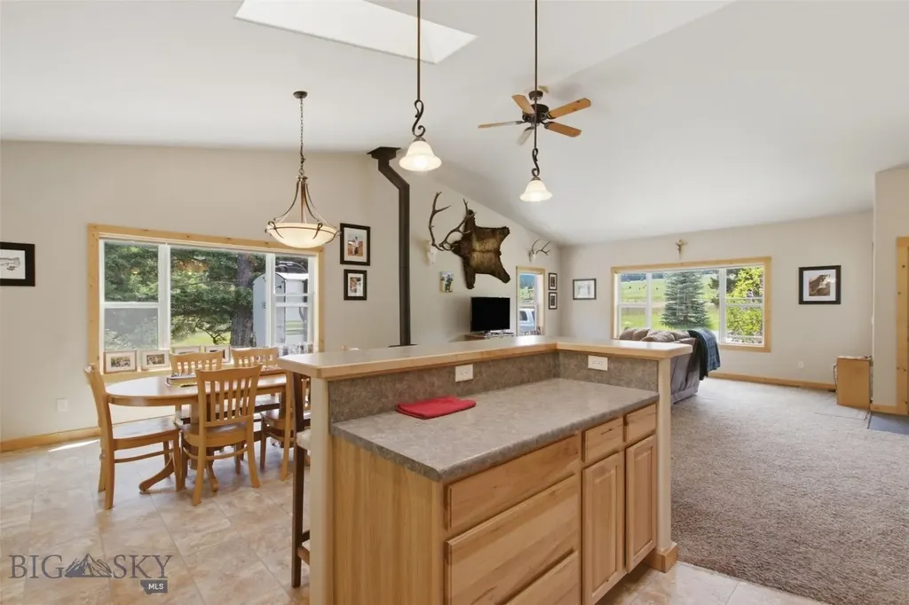 64758 Gallatin Road Gallatin Gateway MT 59730