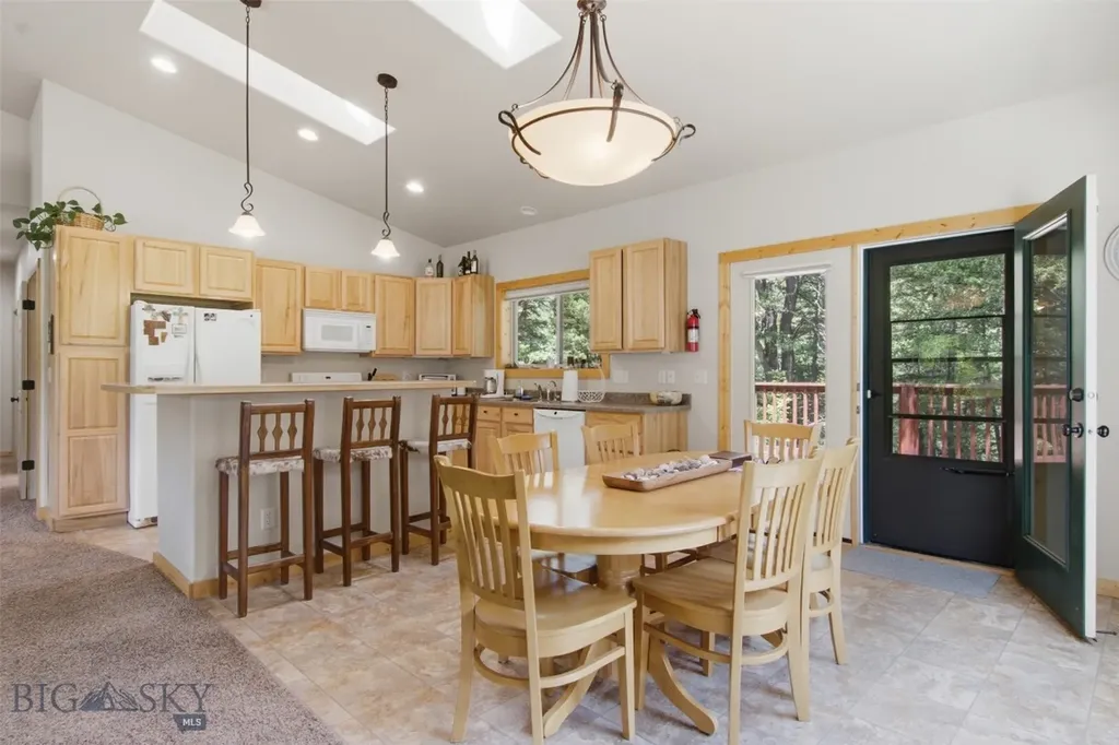 64758 Gallatin Road Gallatin Gateway MT 59730