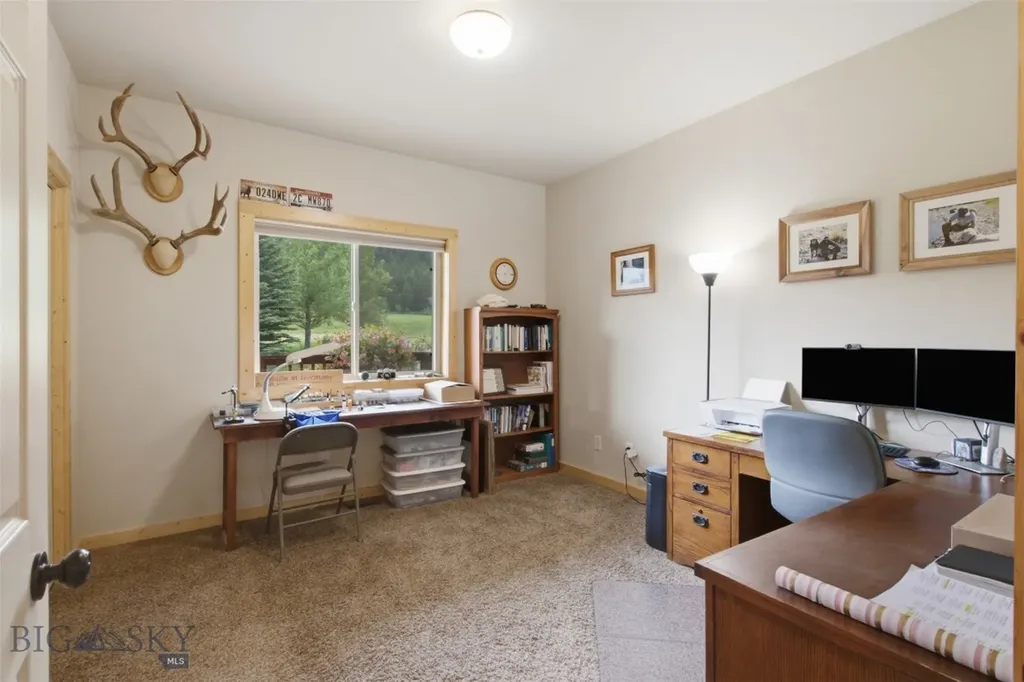 64758 Gallatin Road Gallatin Gateway MT 59730