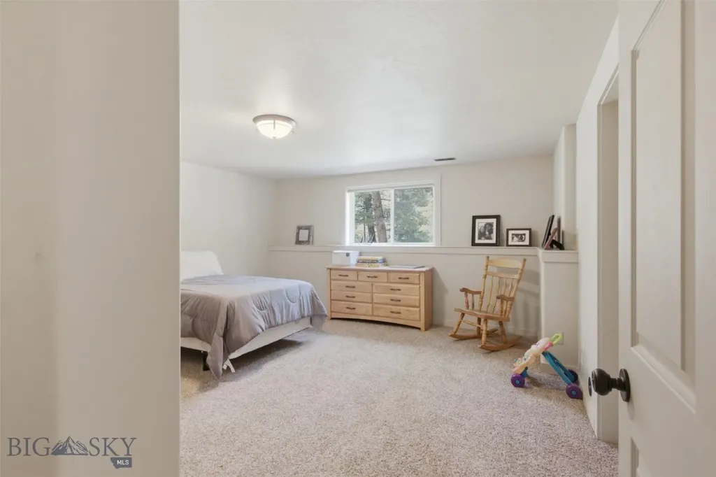 64758 Gallatin Road Gallatin Gateway MT 59730