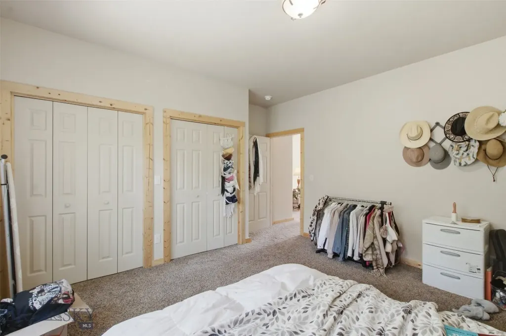 64758 Gallatin Road Gallatin Gateway MT 59730