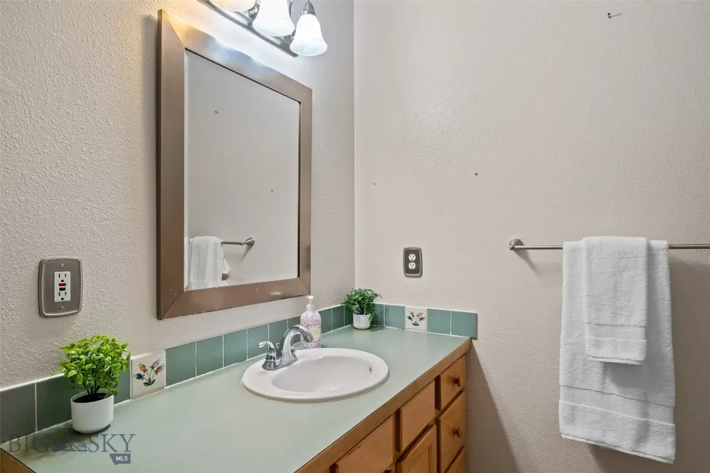 80455 Gallatin Road Bozeman MT 59718