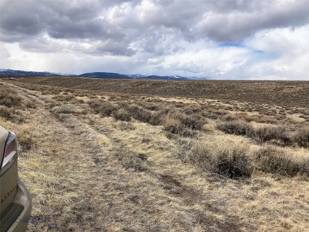 Tbd Joanie Drive Wisdom MT 59761