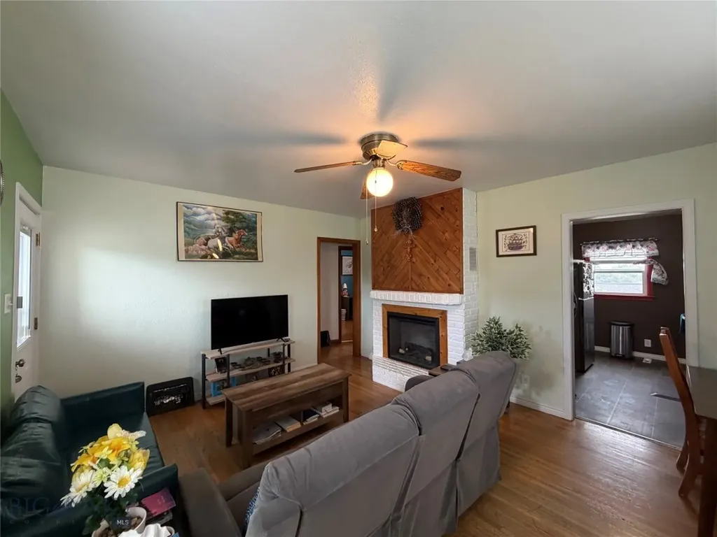 19 1st Street S Shelby MT 59474