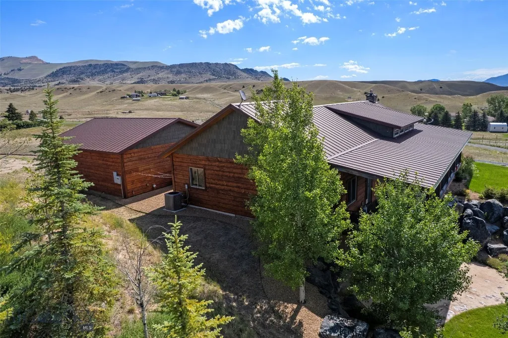 7 Prairie Dog Lane Whitehall MT 59759