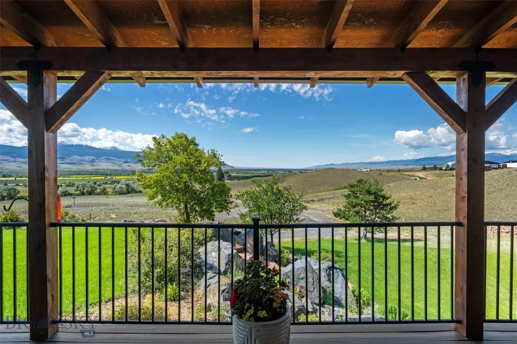 7 Prairie Dog Lane Whitehall MT 59759