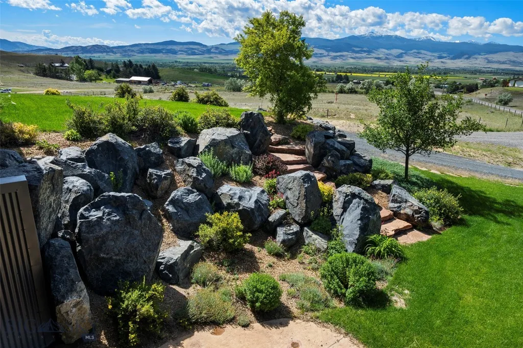 7 Prairie Dog Lane Whitehall MT 59759