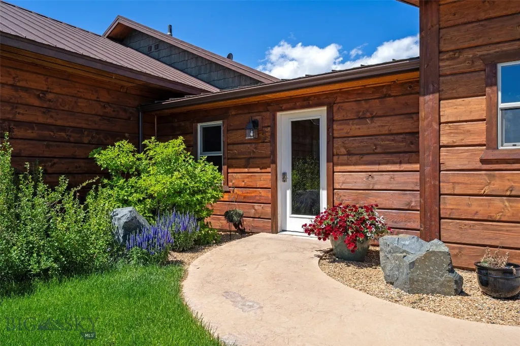7 Prairie Dog Lane Whitehall MT 59759
