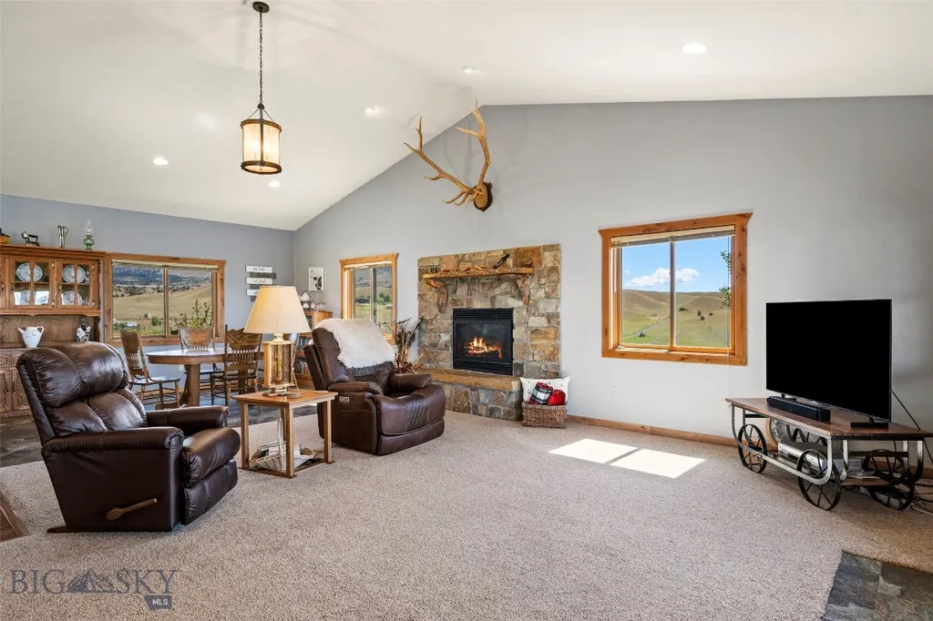 7 Prairie Dog Lane Whitehall MT 59759