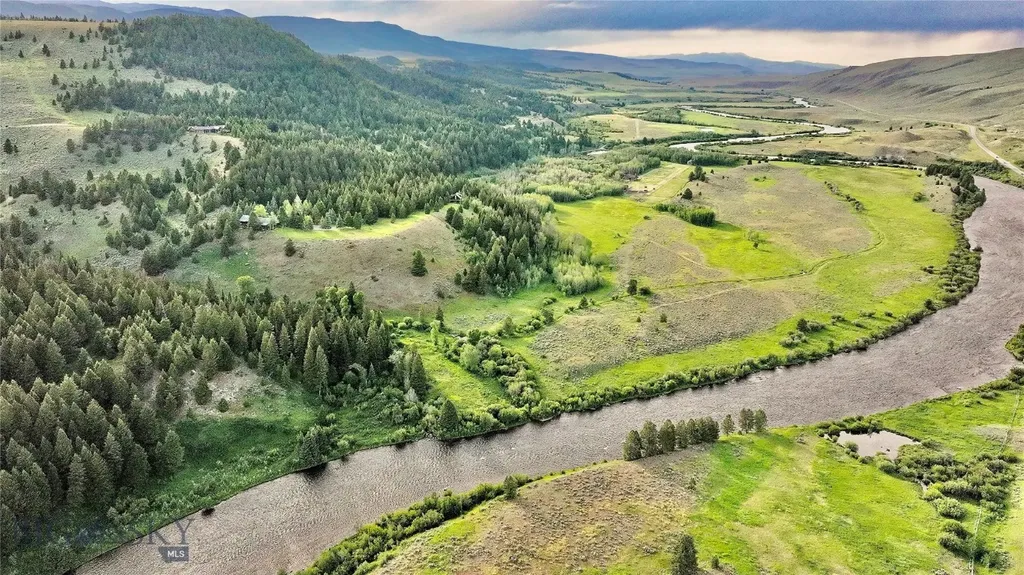 7 Alegria Lane Cameron MT 59270