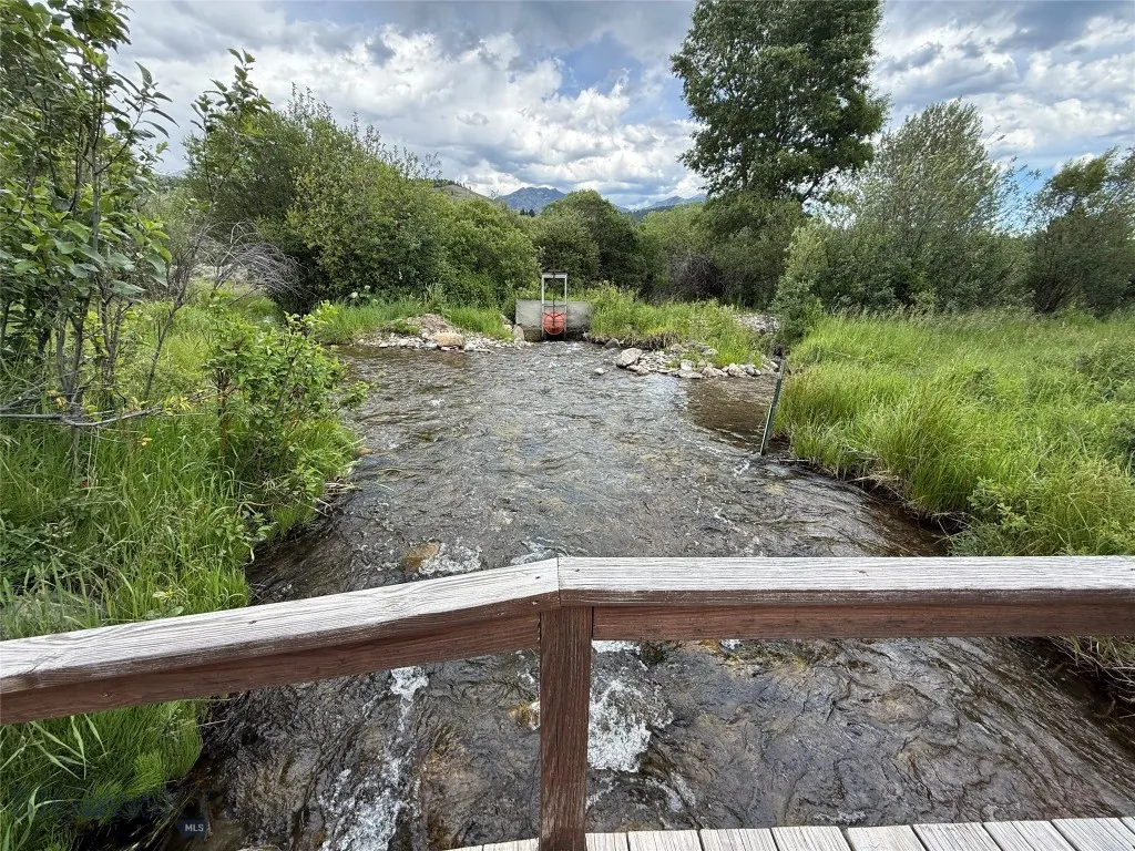 7 Alegria Lane Cameron MT 59270