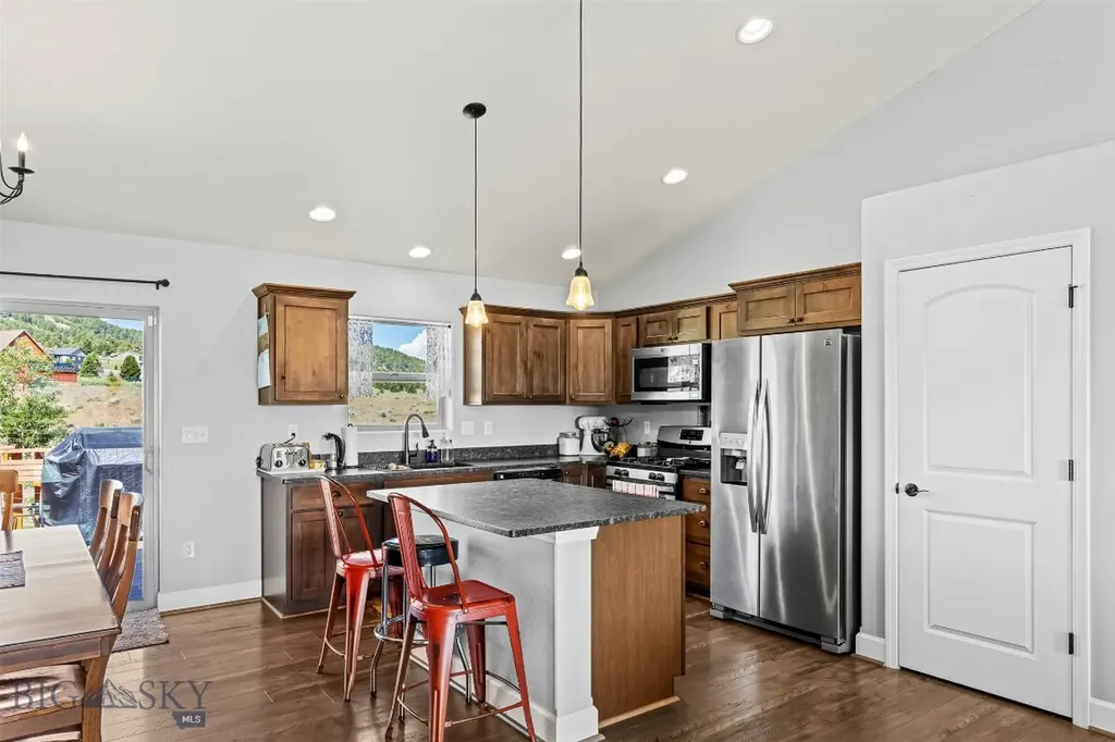 1083 Slalom Lane Butte MT 59701