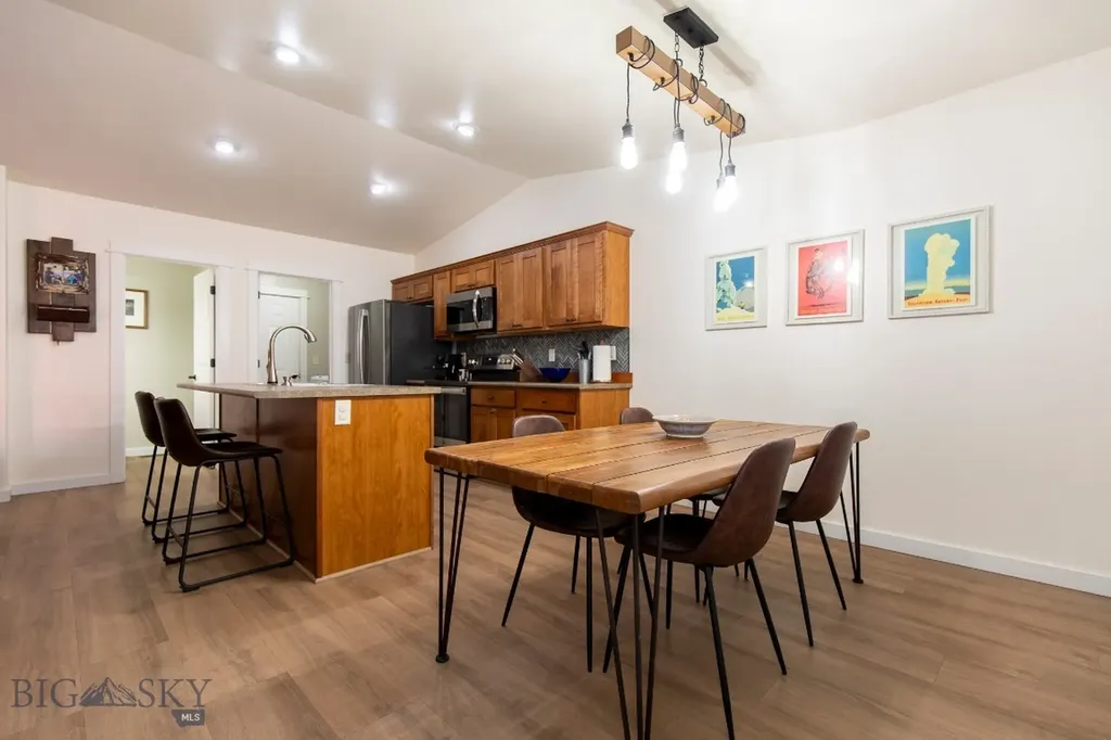 120 Tailfeather Lane Bozeman MT 59718