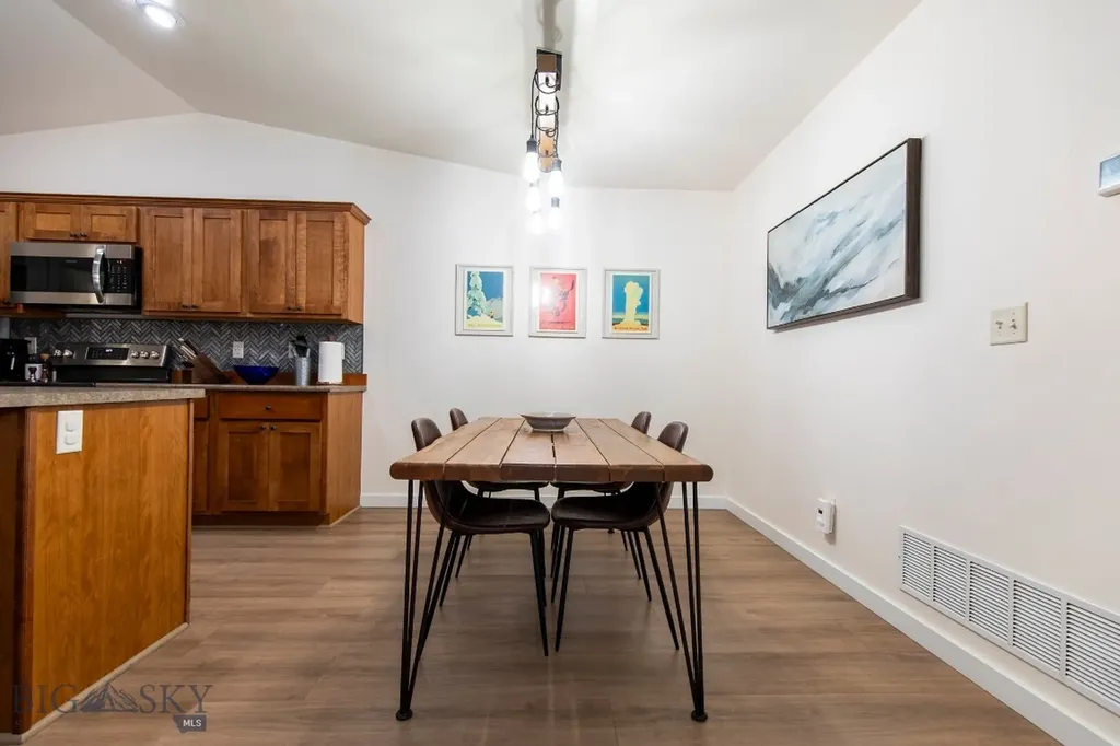 120 Tailfeather Lane Bozeman MT 59718