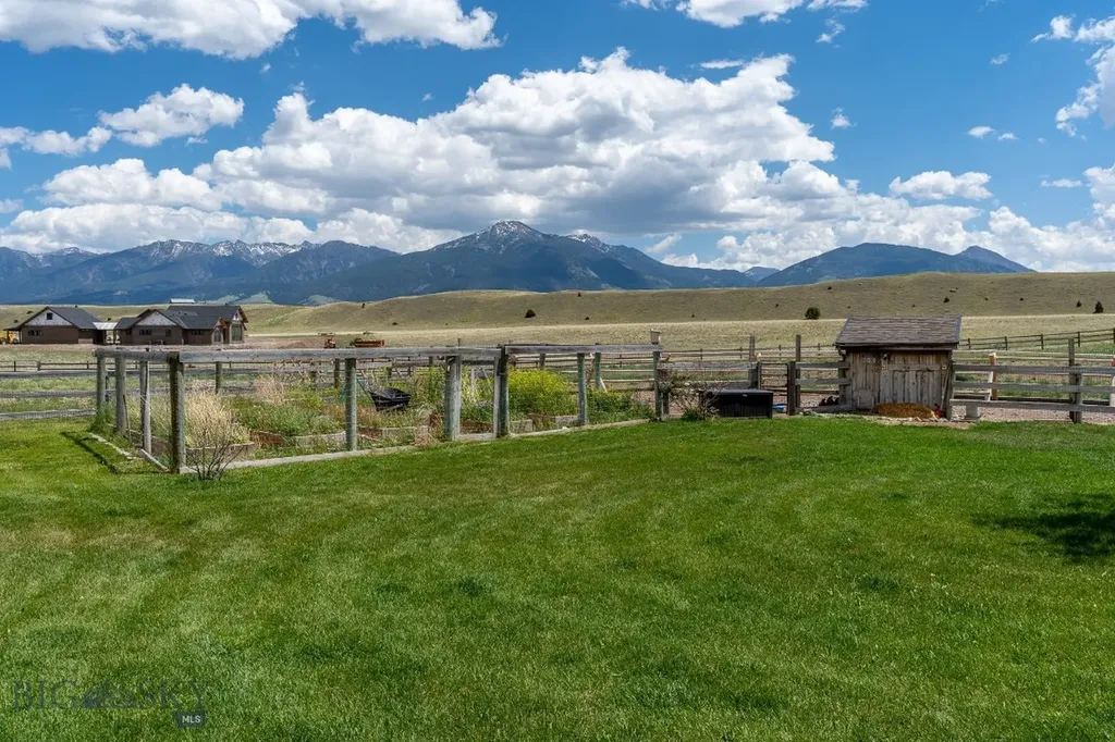 56 Yellowstone Trail Pray MT 59065