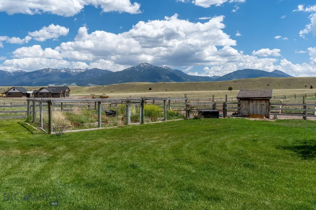 56 Yellowstone Trail Pray MT 59065