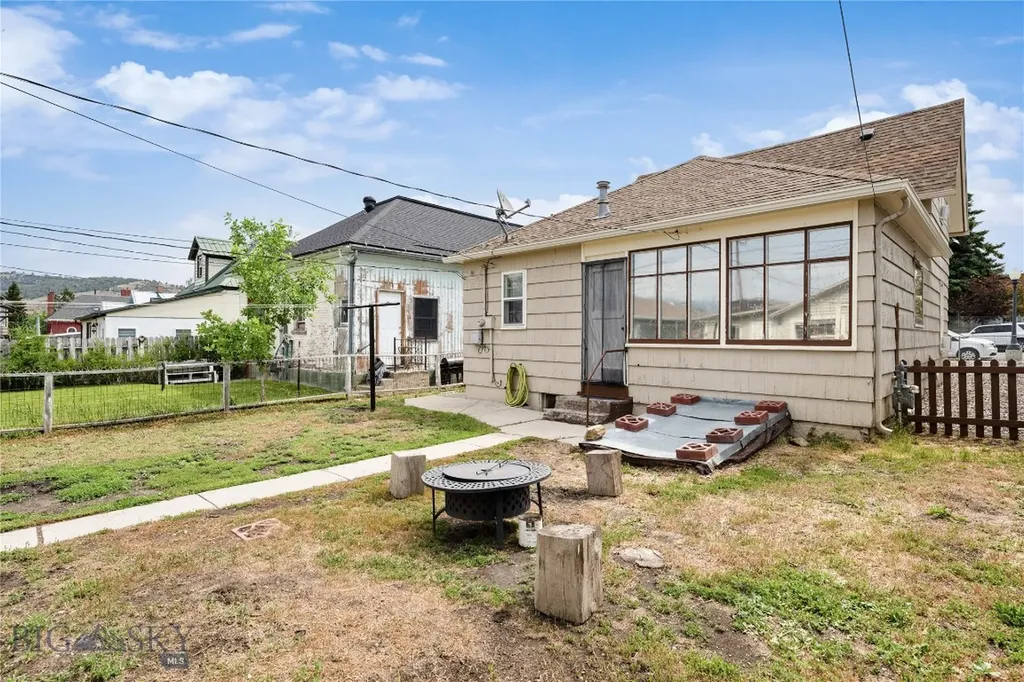 514 Locust Street Anaconda MT 59711