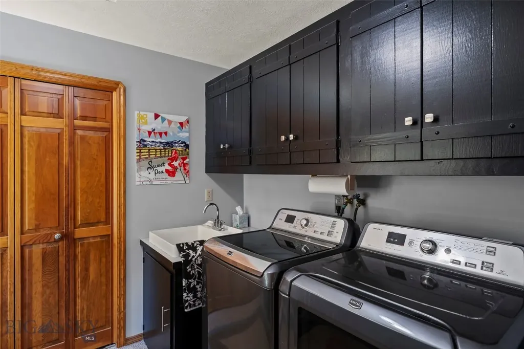 60 E Hitching Post Road Bozeman MT 59715