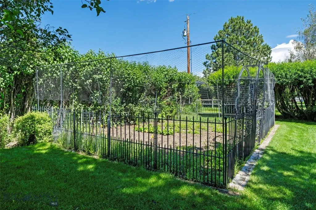 60 E Hitching Post Road Bozeman MT 59715