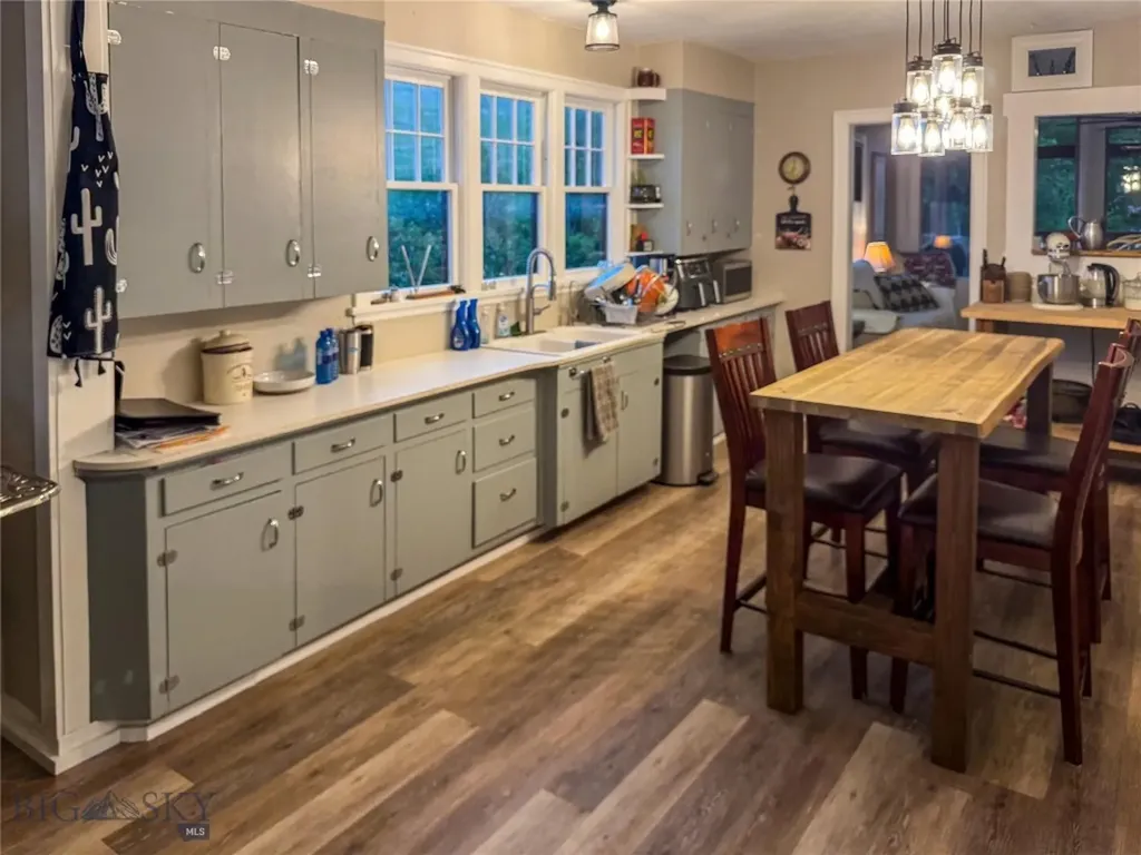 581 Willow Creek Road Red Lodge MT 59068