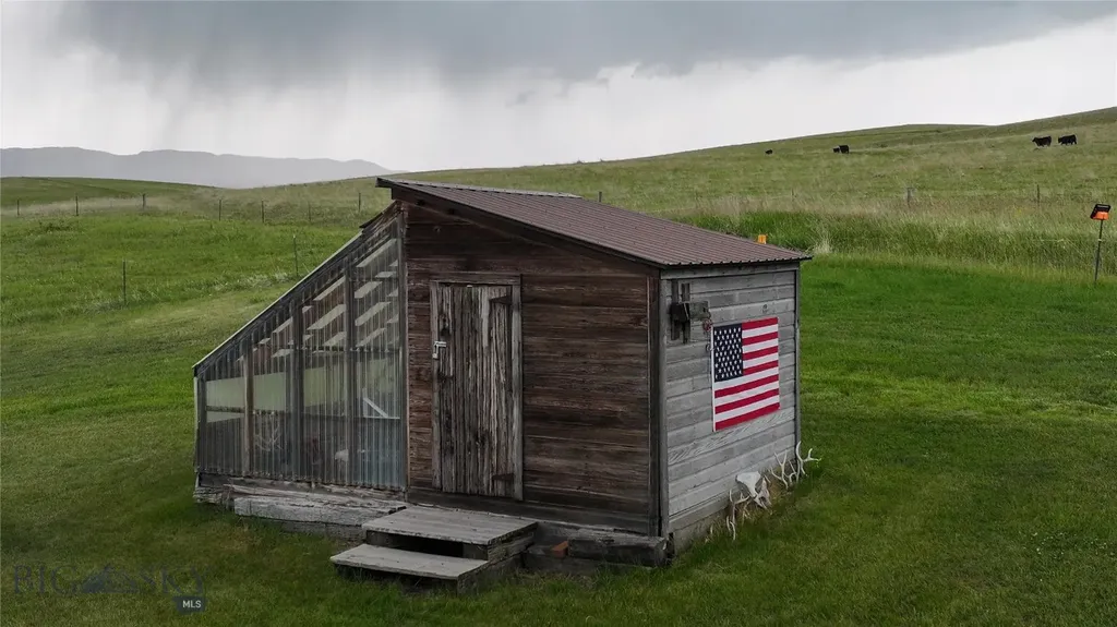 581 Willow Creek Road Red Lodge MT 59068