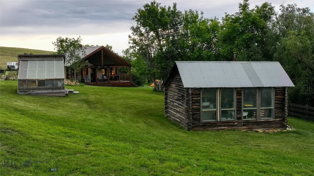 581 Willow Creek Road Red Lodge MT 59068