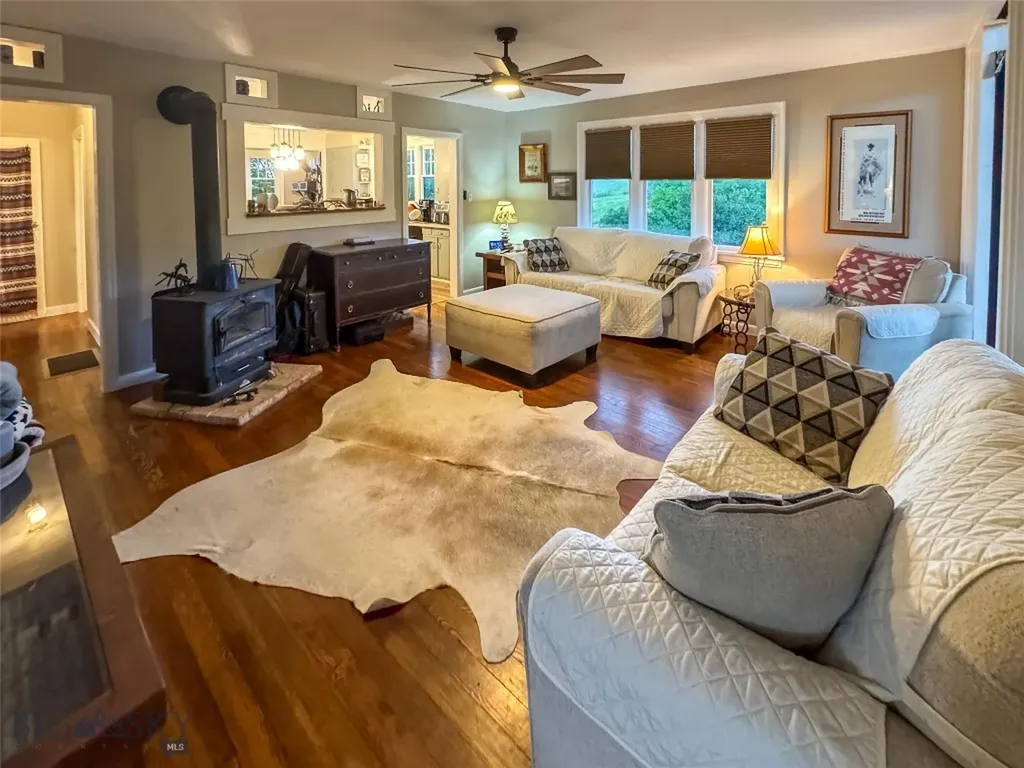 581 Willow Creek Road Red Lodge MT 59068