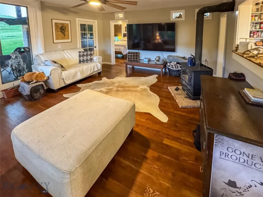 581 Willow Creek Road Red Lodge MT 59068