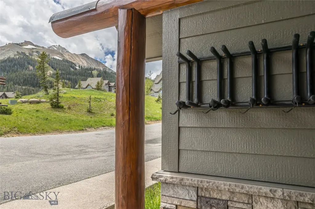 3 Saddle Ridge, L3 Big Sky MT 59716