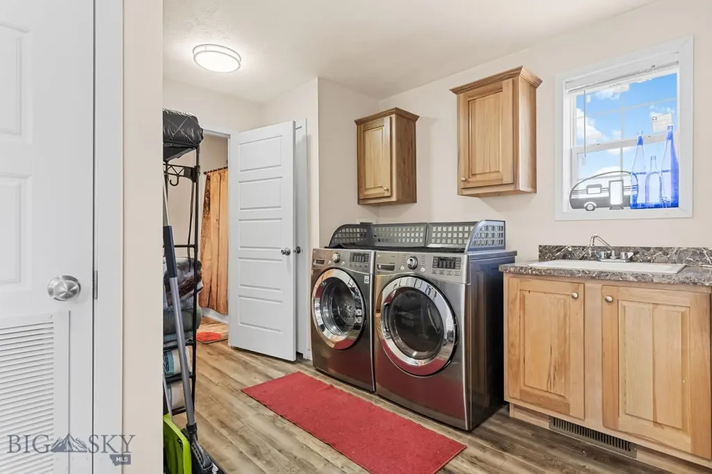 Livingston MT 59047