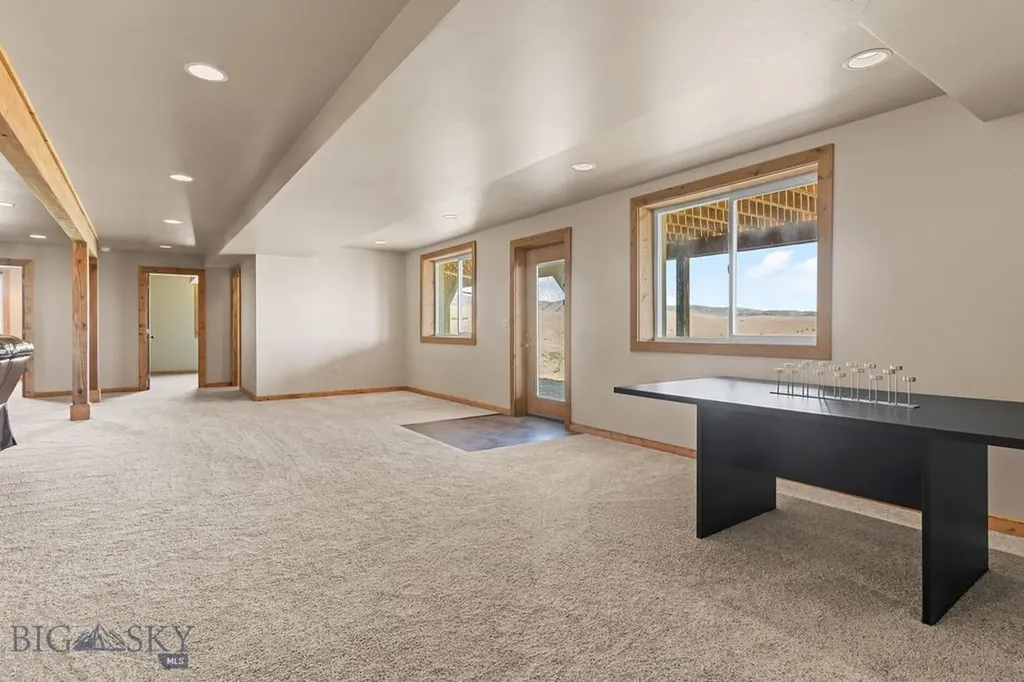Livingston MT 59047