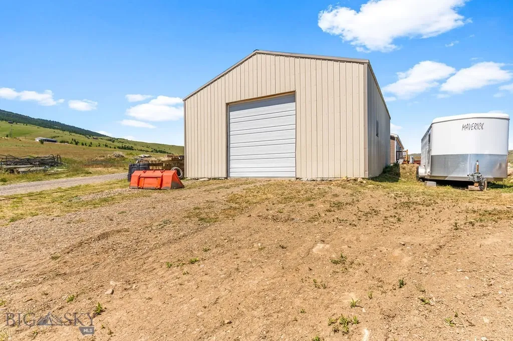 Livingston MT 59047