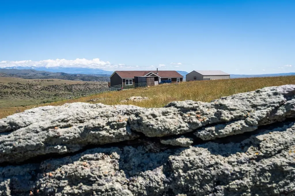 Livingston MT 59047