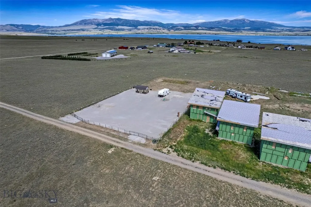 15 Berry Lane Townsend MT 59644