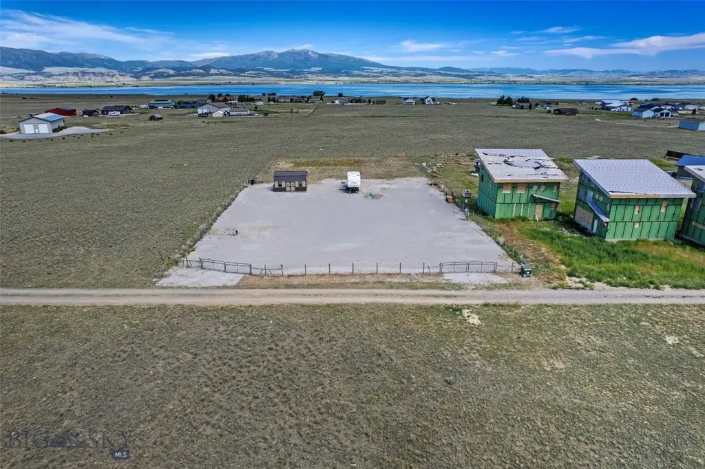 15 Berry Lane Townsend MT 59644