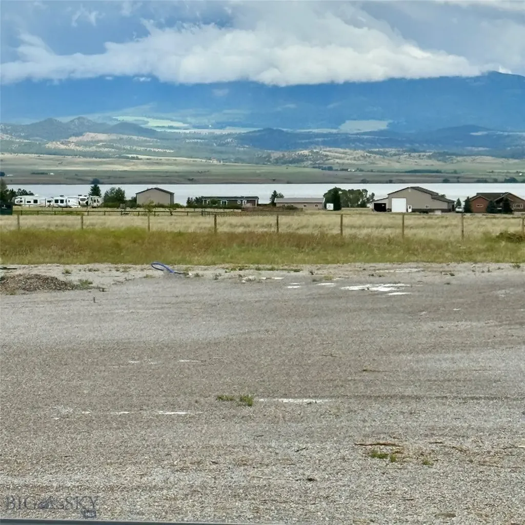 15 Berry Lane Townsend MT 59644