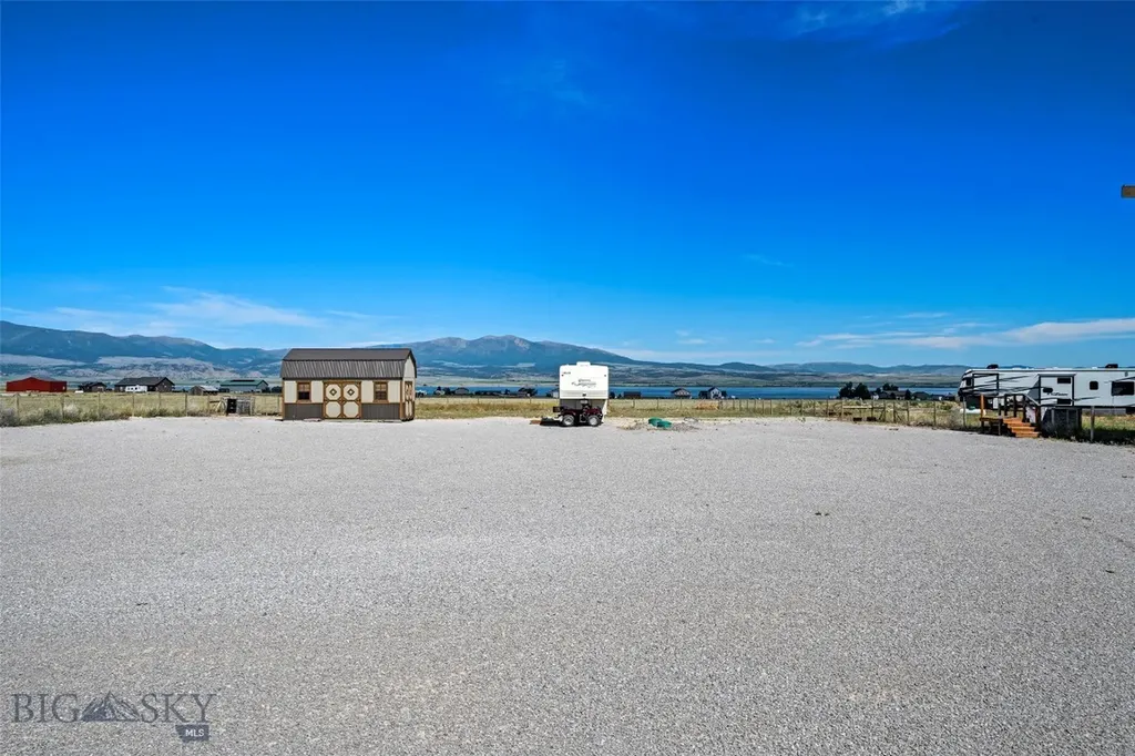 15 Berry Lane Townsend MT 59644