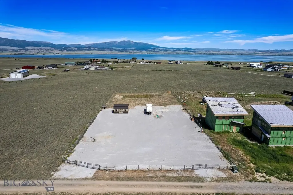 15 Berry Lane Townsend MT 59644