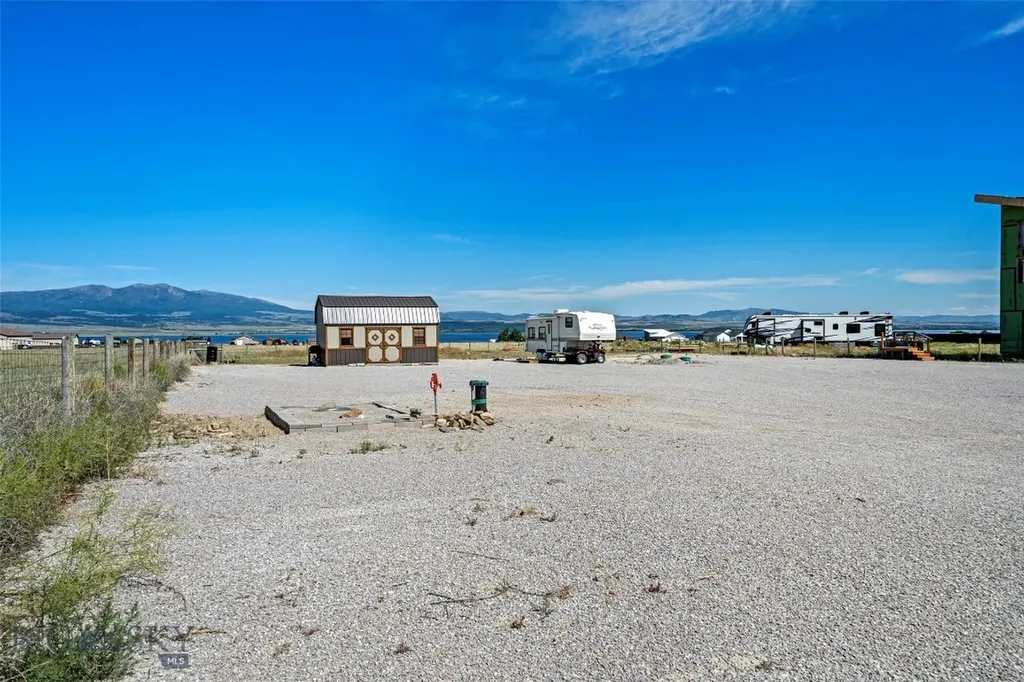 15 Berry Lane Townsend MT 59644
