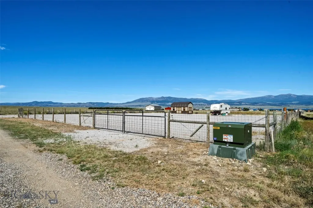 15 Berry Lane Townsend MT 59644