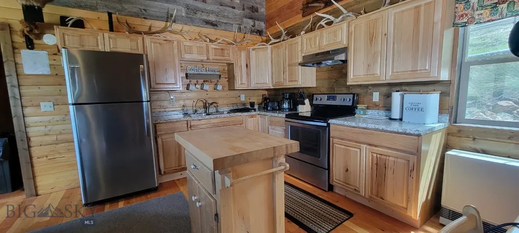 747 Upper Ruby Road Alder MT 59755