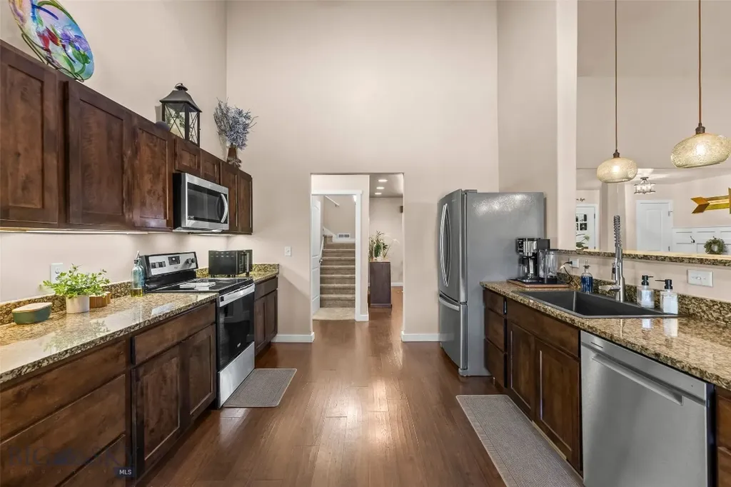 1227 Wildflower Trail Livingston MT 59047
